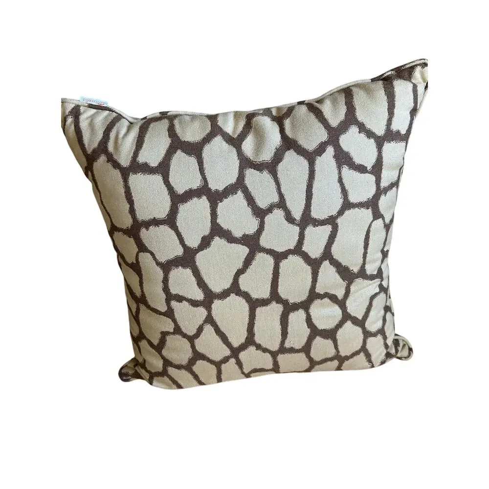 2 Sunbrella indoor outdoor decorative throw pillows giraffe print pattern